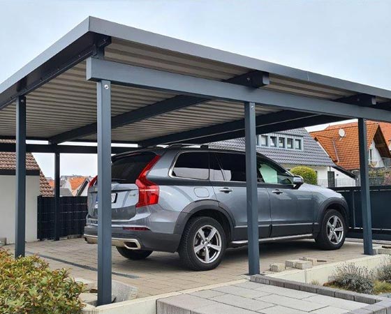 Carport aus Metall