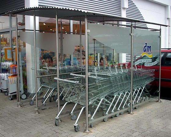 Einkaufswagenüberdachung aus Metall