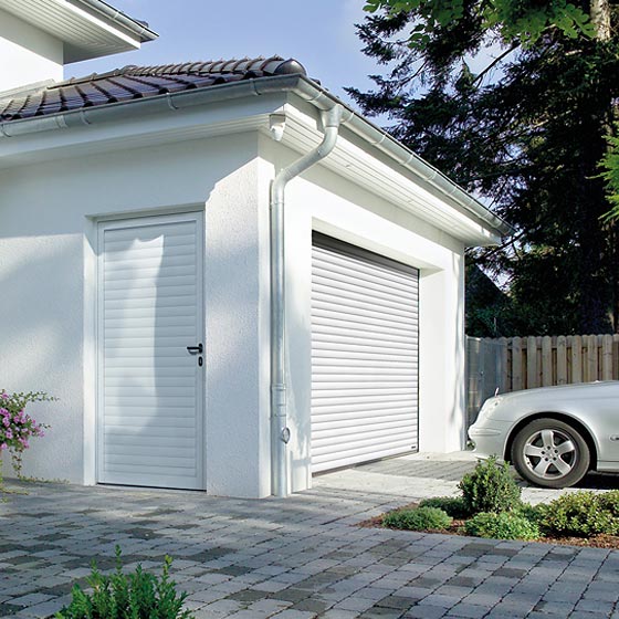 Garagentore: Rolltore und Deckenlauftore