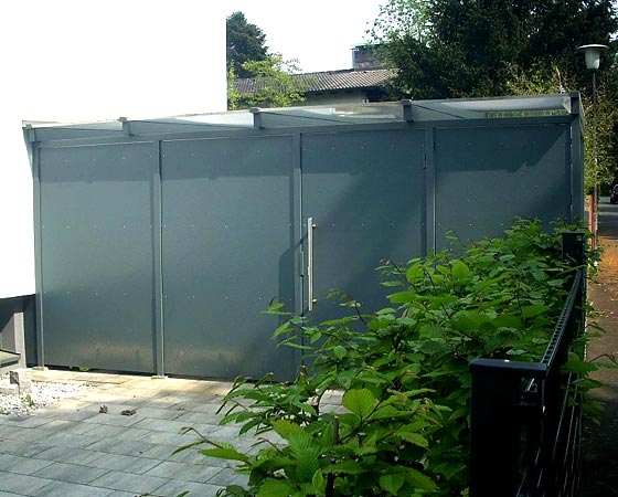 Geräteschuppen aus Metall