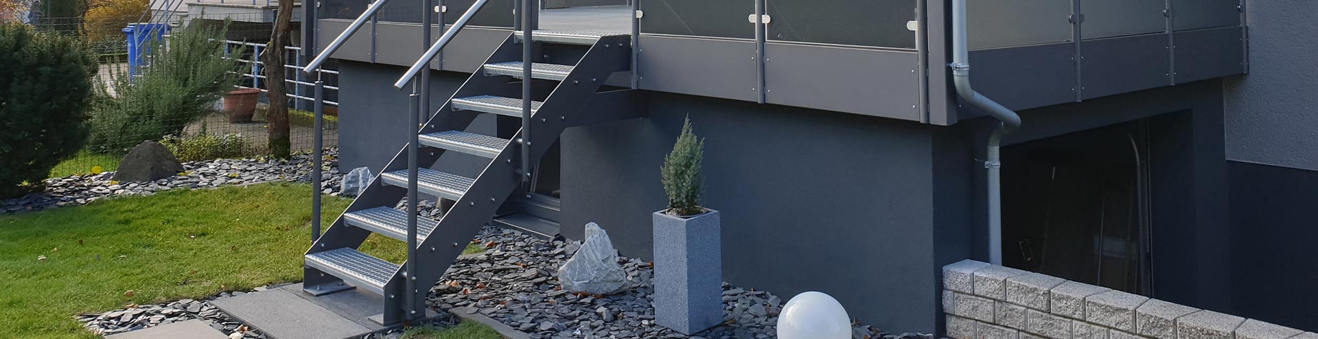 Schott Metallbau - Treppen für den Innen- und Außenbereich