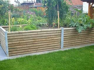 Pfosten für Hochbeete | &copy;Schlosserei Schott GmbH