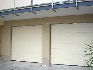 Sektionaltore | &copy;Schlosserei Schott GmbH