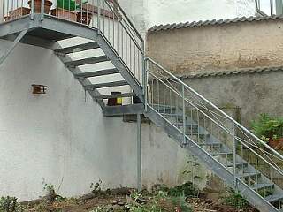 Außentreppe mit Geländer | &copy;Schlosserei Schott GmbH