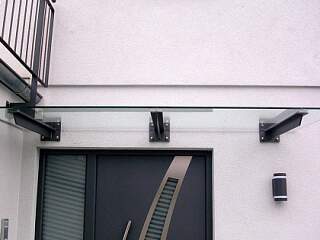 Vordach mit Glas | ©Schlosserei Schott GmbH