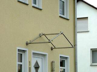 Vordach mit Glas | &copy;Schlosserei Schott GmbH