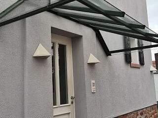 Vordach mit Glas | ©Schlosserei Schott GmbH