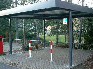 Überdachung für Fahrrad-Abstellplatz | ©Schlosserei Schott GmbH