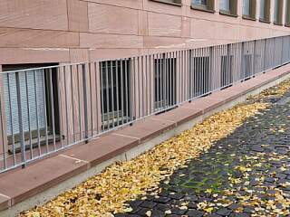 Geländer öffentl. Bereich | &copy;Schlosserei Schott GmbH