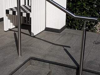 Handlauf im Außenbereich | &copy;Schlosserei Schott GmbH