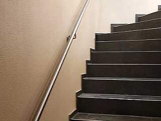 Handlauf mit Wandhalter | &copy;Schlosserei Schott GmbH